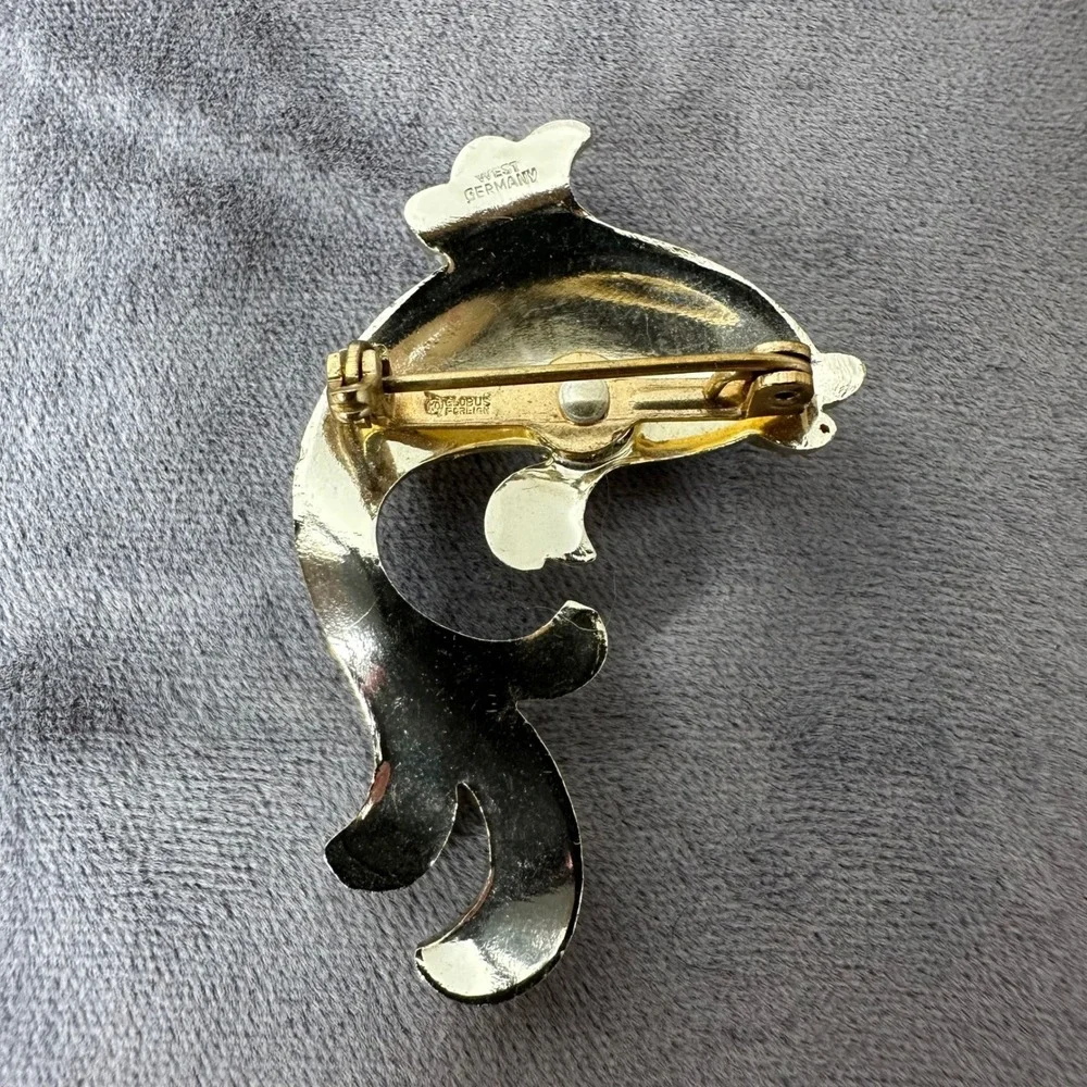 Vintage Silver Tone‎ Textured Fish Brooch Pin Marked Globus Foreign West Germany